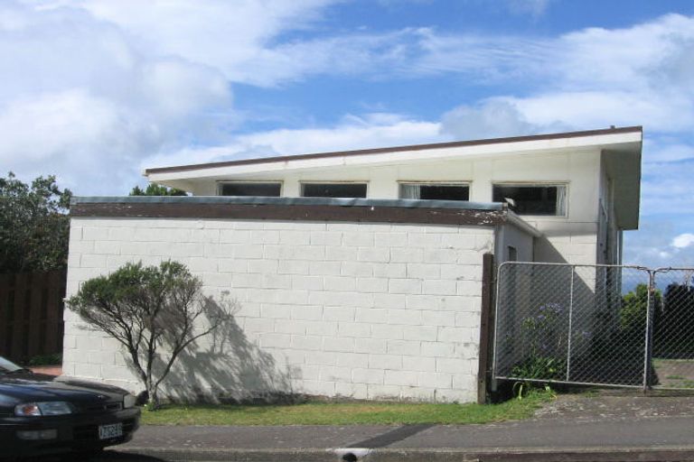 Photo of property in 53 Winston Street, Crofton Downs, Wellington, 6035