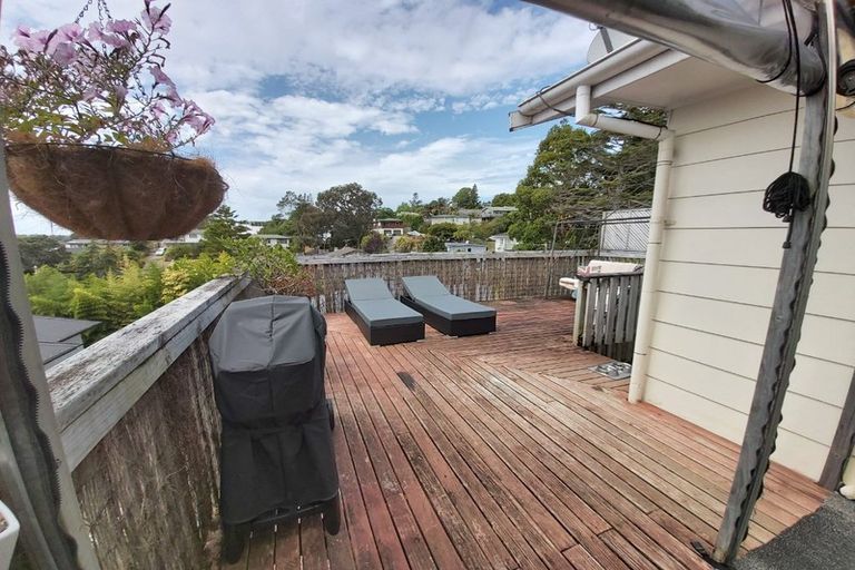 Photo of property in 6 Halder Place, Torbay, Auckland, 0632
