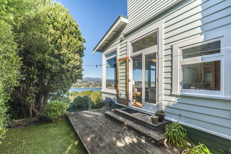 Photo of property in 19 Overtoun Terrace, Hataitai, Wellington, 6021