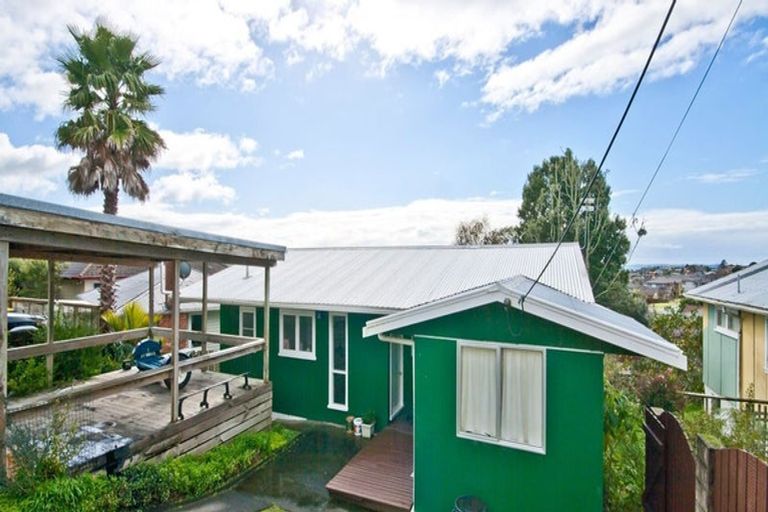 Photo of property in 263 Sturges Road, Henderson, Auckland, 0612