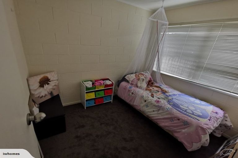 Photo of property in 3/6 Craigbank Avenue, New Lynn, Auckland, 0600