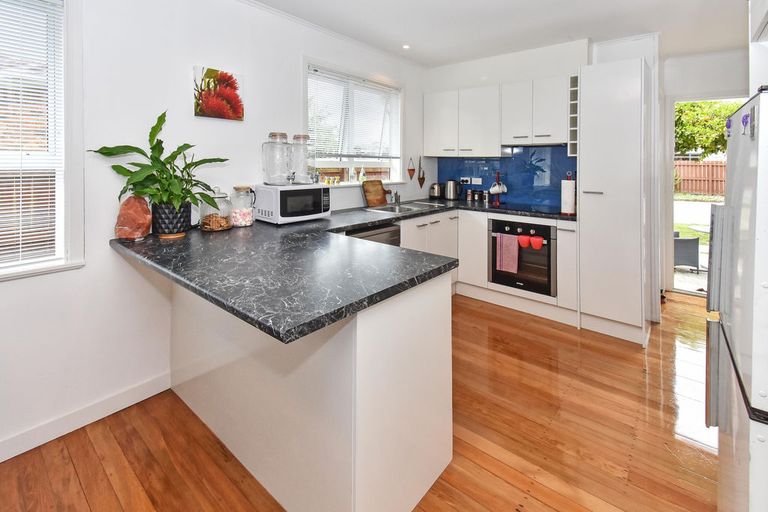 Photo of property in 12 Harper Street, Papakura, 2110