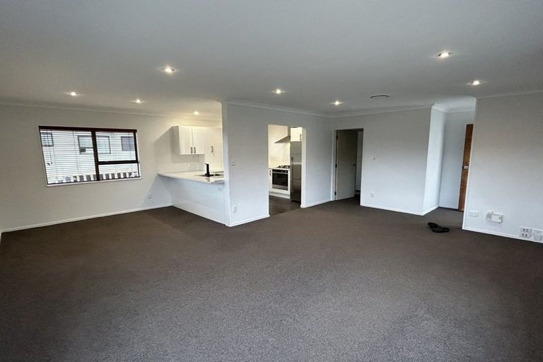 Photo of property in 128 Discovery Drive, Whitby, Porirua, 5024