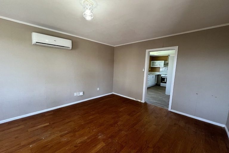 Photo of property in 54 Pinedale Place, Henderson, Auckland, 0610