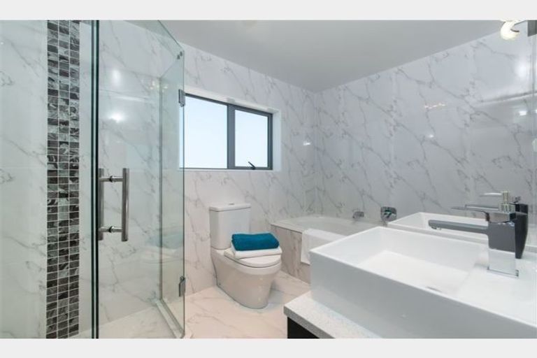 Photo of property in 218 Metcalfe Road, Ranui, Auckland, 0612