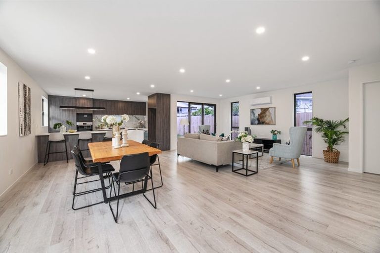 Photo of property in 20d Mackenzie Street, Te Atatu South, Auckland, 0610