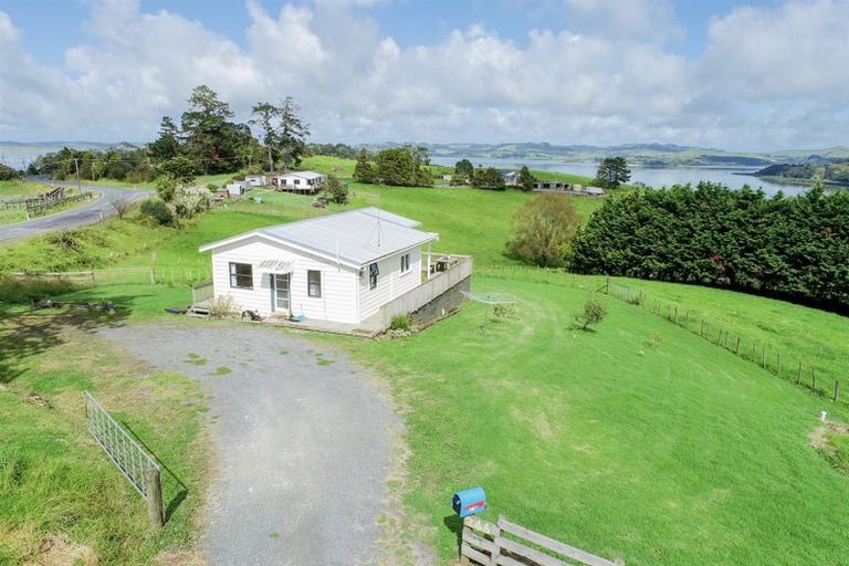 Photo of property in 266 Pahi Road, Pahi, Paparoa, 0571
