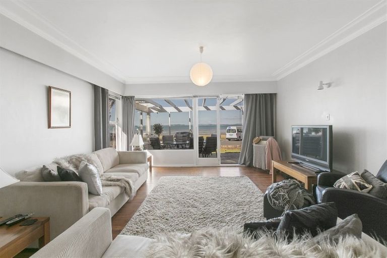 Photo of property in 61 The Esplanade, Eastern Beach, Auckland, 2012