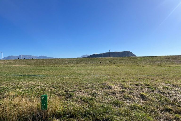 Photo of property in 8 Mason Street, Wanaka, 9305