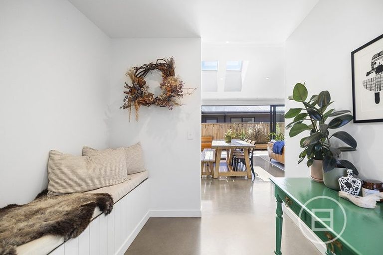 Photo of property in 61 Drysdale Road, Jacks Point, 9371