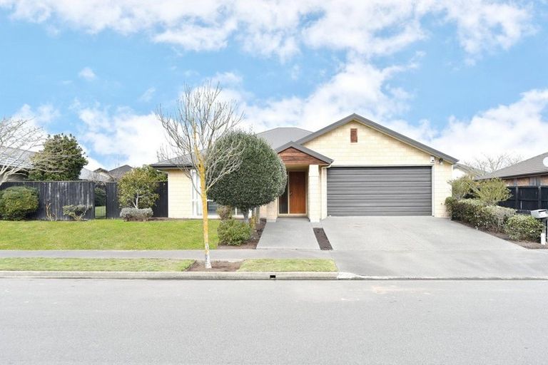 Photo of property in 30 Kapiti Street, Parklands, Christchurch, 8083