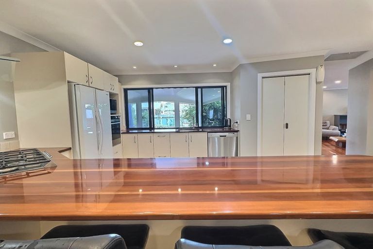 Photo of property in 9 Bassett Place, Taradale, Napier, 4112