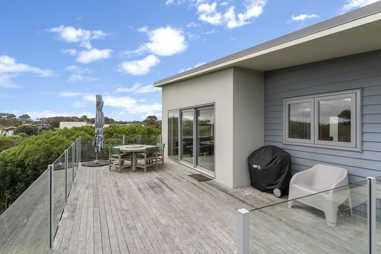 Photo of property in 56 Paetawa Road, Peka Peka, Waikanae, 5391