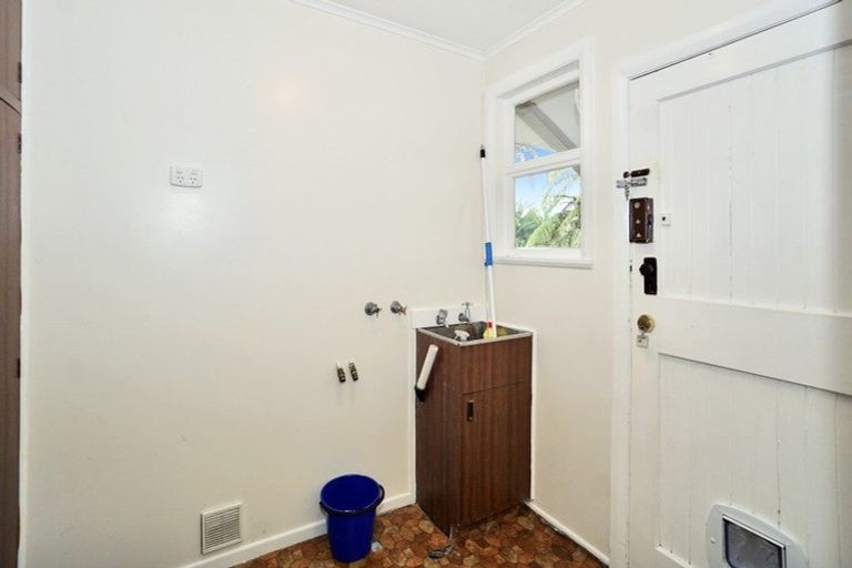 Photo of property in 9 Seddon Street, Te Puke, 3119