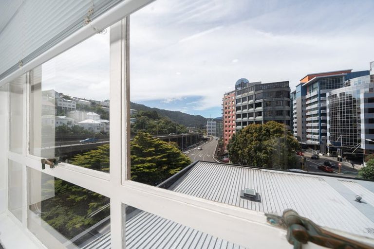 Photo of property in Hume House, 10/152 The Terrace, Wellington Central, Wellington, 6011