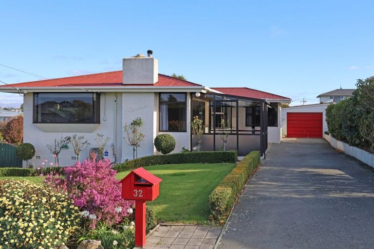 Photo of property in 32 Awamoa Road, Holmes Hill, Oamaru, 9401