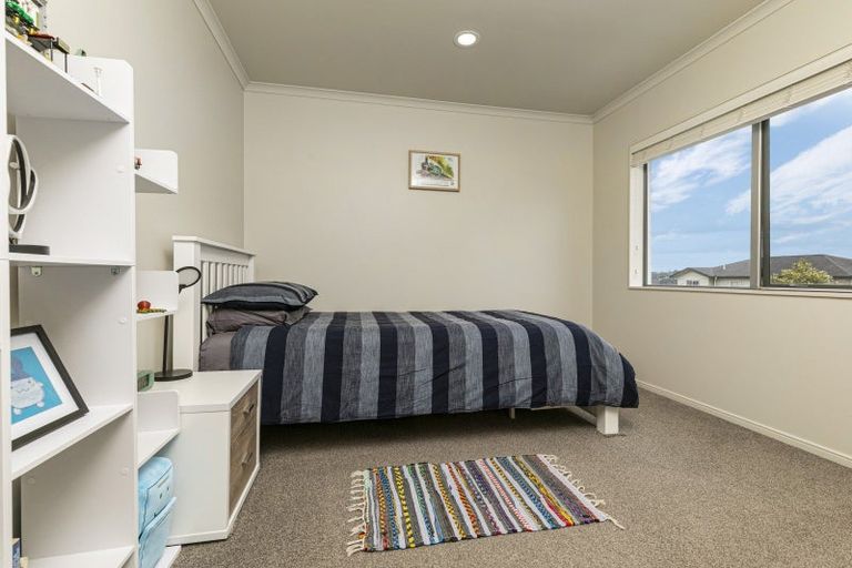 Photo of property in 17 Oak View Terrace, Schnapper Rock, Auckland, 0632