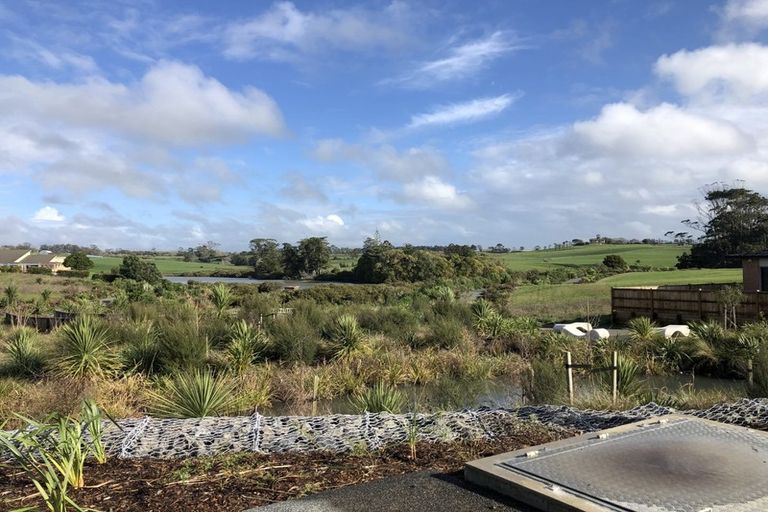 Photo of property in 59 Hayfield Way, Karaka, Papakura, 2113