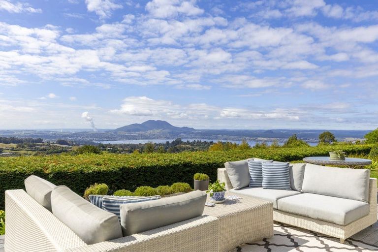 Photo of property in 97 Highland Drive, Acacia Bay, Taupo, 3385