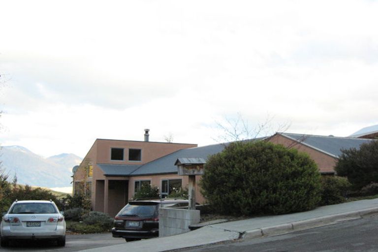 Photo of property in 9 Highview Terrace, Queenstown, 9300