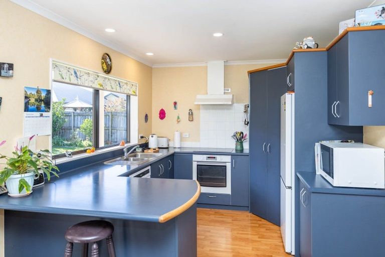 Photo of property in 22 Cranbrook Place, Rototuna North, Hamilton, 3210