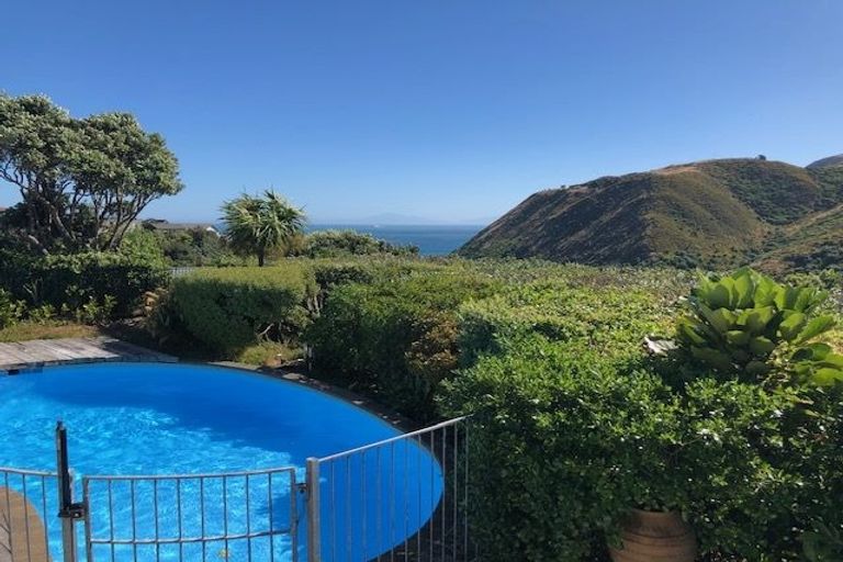 Photo of property in 110 Severn Street, Island Bay, Wellington, 6023