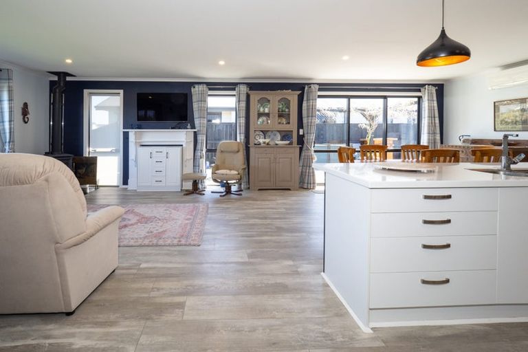 Photo of property in 10 Whiteoak Grove, Tinwald, Ashburton, 7700