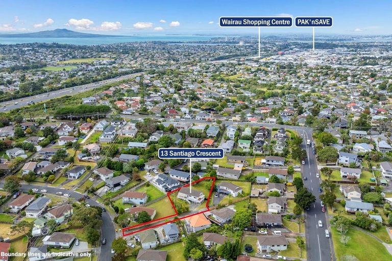 Photo of property in 13 Santiago Crescent, Unsworth Heights, Auckland, 0632