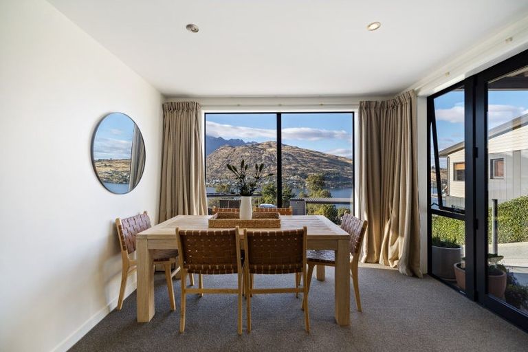 Photo of property in 18 Goldrush Way, Queenstown, 9300