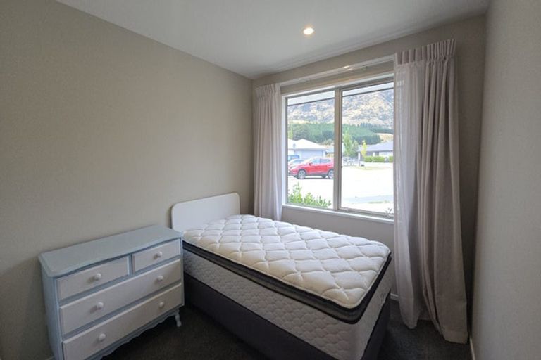 Photo of property in 3 Northbrook Place, Lower Shotover, Queenstown, 9304