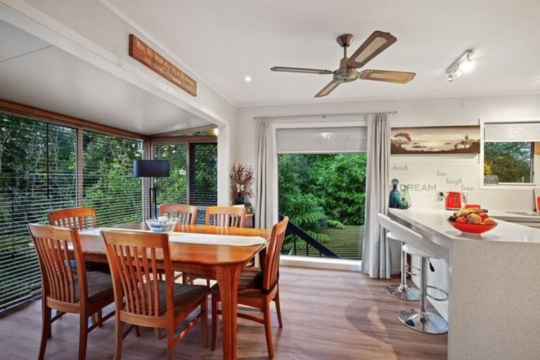 Photo of property in 83a Colwill Road, Massey, Auckland, 0614