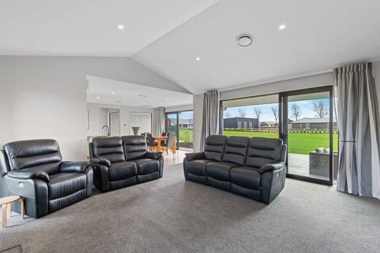 Photo of property in 74 Haymakers Crescent, Rolleston, 7614