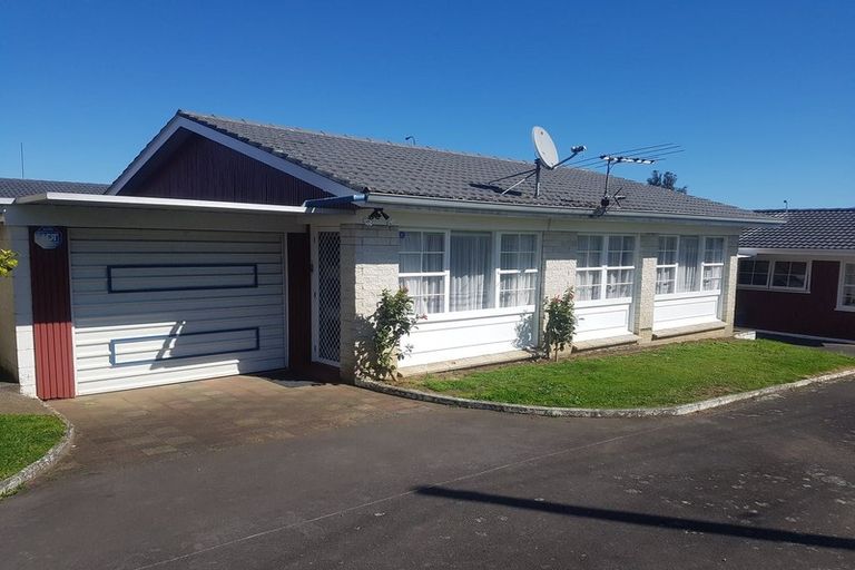 Photo of property in 3/87 Great South Road, Manurewa, Auckland, 2102