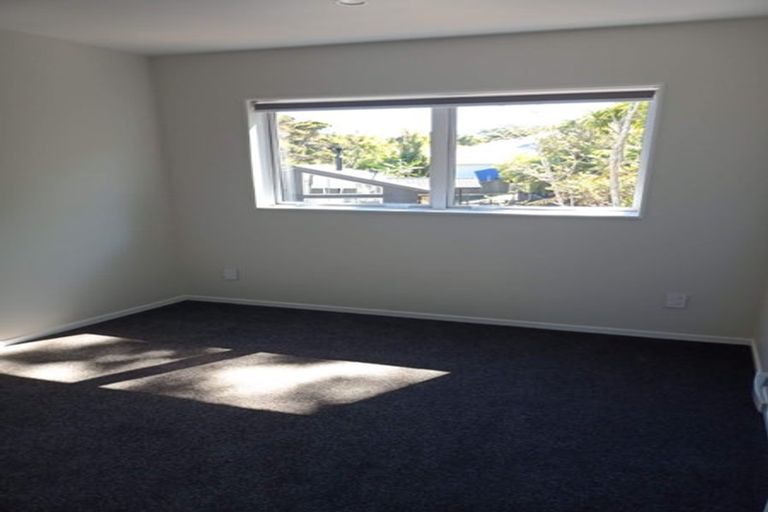Photo of property in 39a Tui Glen Road, Birkenhead, Auckland, 0626