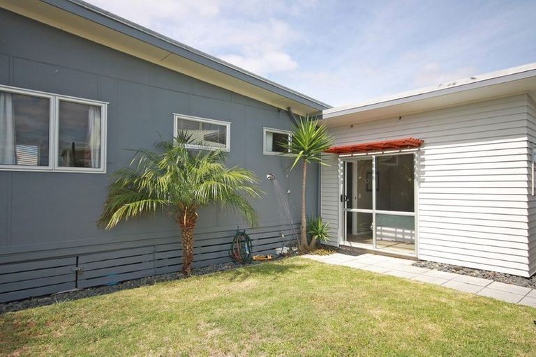 Photo of property in 223a Ocean Road, Whangamata, 3620
