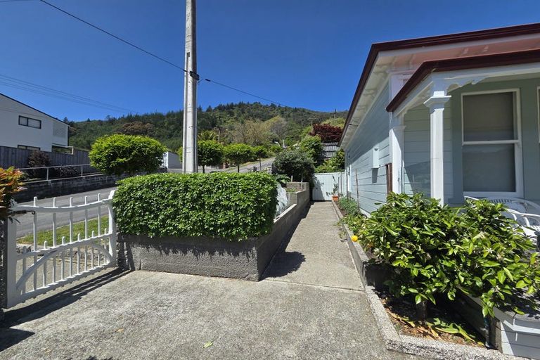 Photo of property in 7 Rutland Street, Picton, 7220