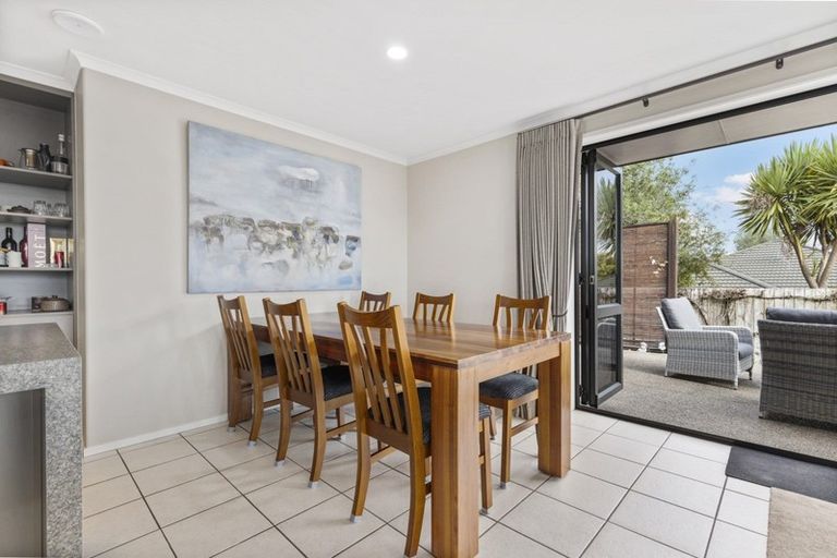 Photo of property in 15 Parkwood Place, Huntington, Hamilton, 3210