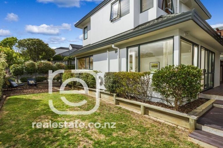 Photo of property in 1/112 Seaview Road, Glenfield, Auckland, 0629