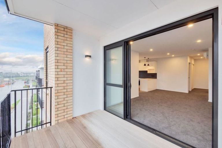 Photo of property in 202/81 Mapou Road, Hobsonville, Auckland, 0616