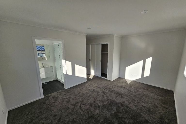 Photo of property in 1d Ingram Street, Naenae, Lower Hutt, 5011