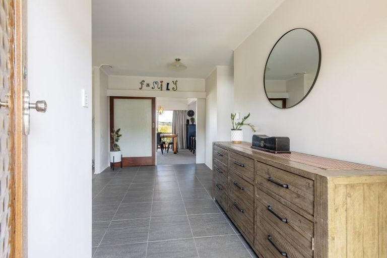 Photo of property in 381 Racecourse Road, Waipukurau, 4282