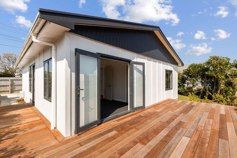 Photo of property in 168 Tukapa Street, Westown, New Plymouth, 4310