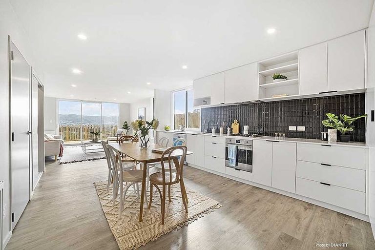 Photo of property in 6u5 Bushland Grove, Paparangi, Wellington, 6037