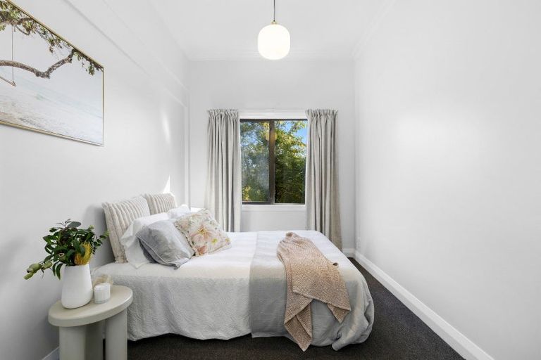 Photo of property in 48 Kamahi Street, Stokes Valley, Lower Hutt, 5019