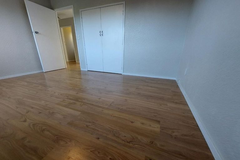 Photo of property in 1/46a Captain Scott Road, Glen Eden, Auckland, 0602