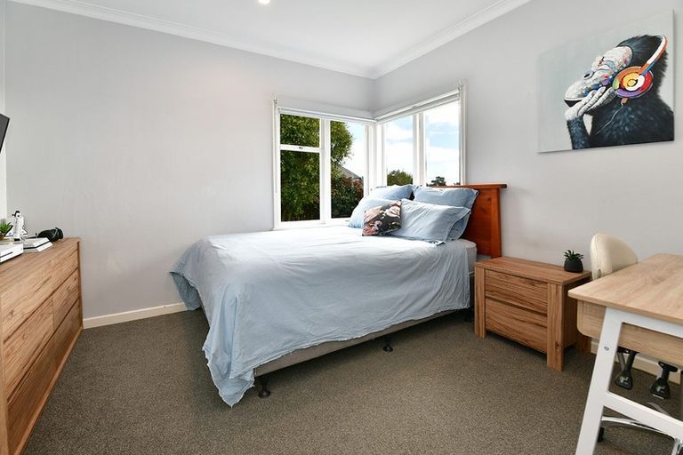 Photo of property in 7 Karaka Street, Helensville, 0800