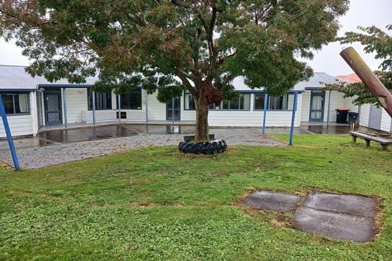 Photo of property in 51 Parnell Heights Drive, Kelvin Grove, Palmerston North, 4414