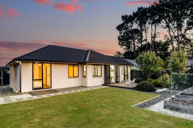 Photo of property in 5 Wilmers Road, Hornby, Christchurch, 8025