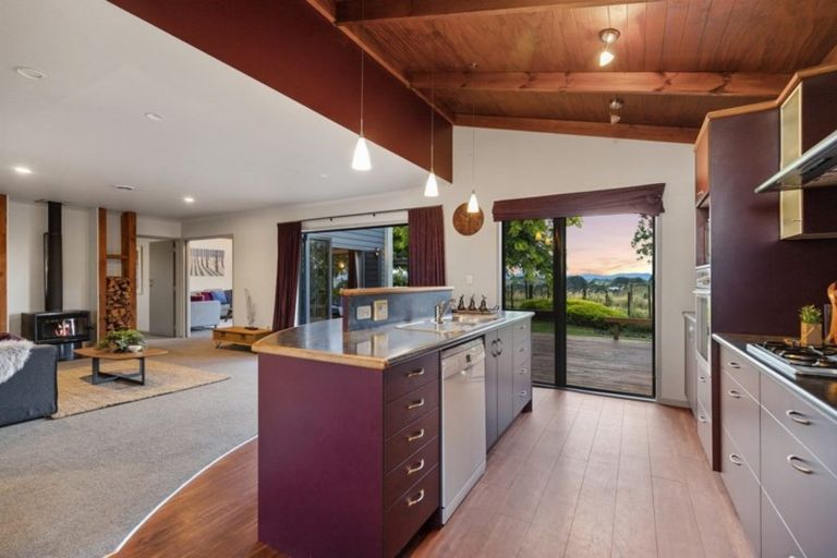Photo of property in 15 Southworth Place, Grandview Heights, Hamilton, 3200