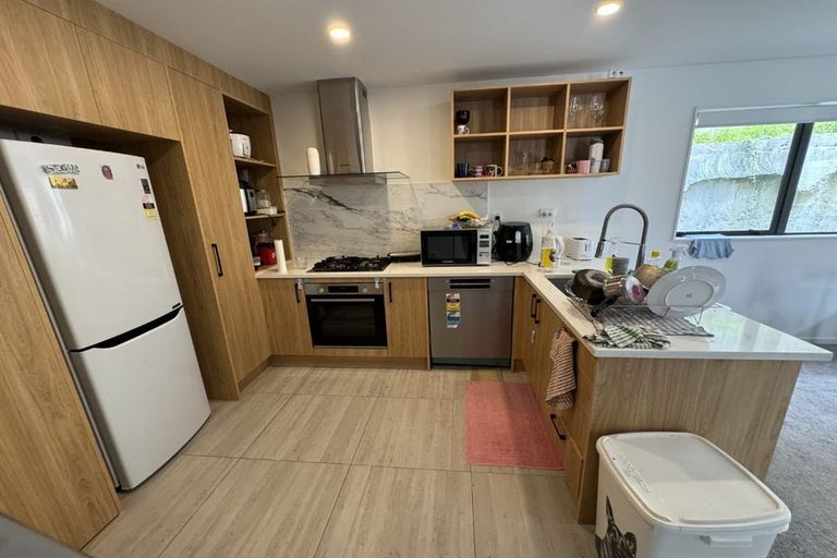 Photo of property in 7/116 Colwill Road, Massey, Auckland, 0614